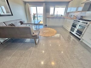 Kitchen/diner- click for photo gallery